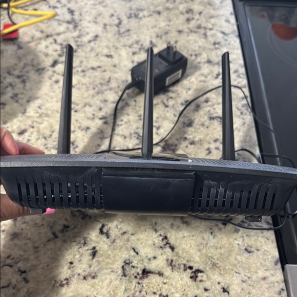 Linksys Black Wireless Router - Picture 2 of 2